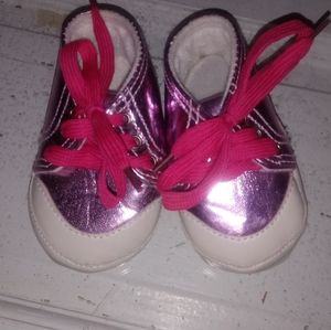 Metallic baby sneakers pink. 2T / 3T